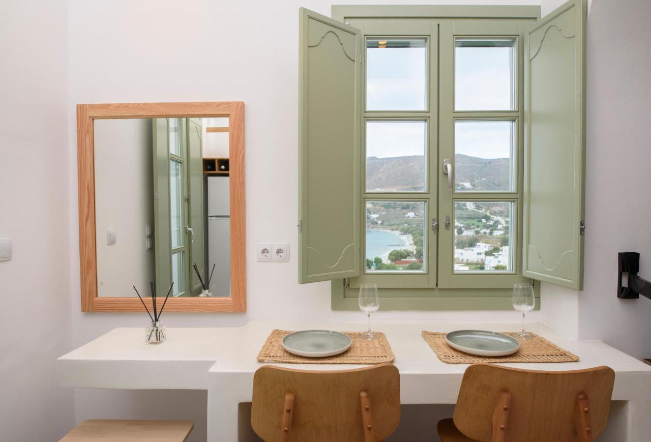 Theasis Suites アモルゴス島 エクステリア 写真